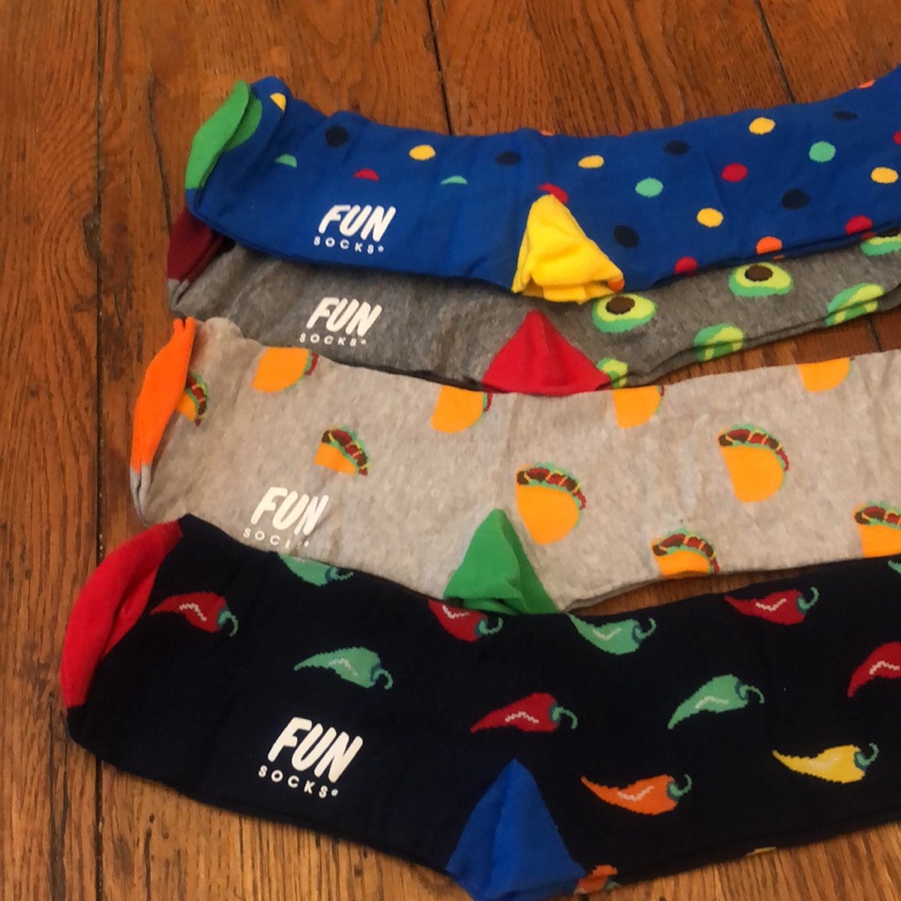 NEW - FUN Socks.......4 Pairs - Picture 6 of 7